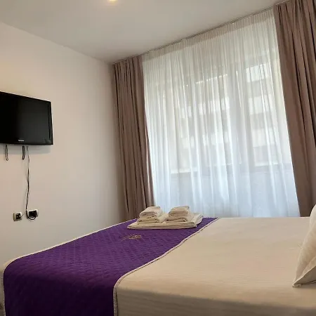 Luxury Apartments Near Coresi Mall By Glam Braşov Exterior photo