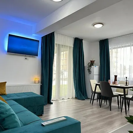 Luxury Apartments Near Coresi Mall By Glam Braşov Exterior photo