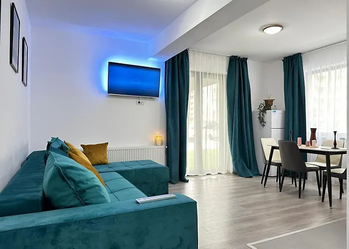 Luxury Apartments Near Coresi Mall By Glam