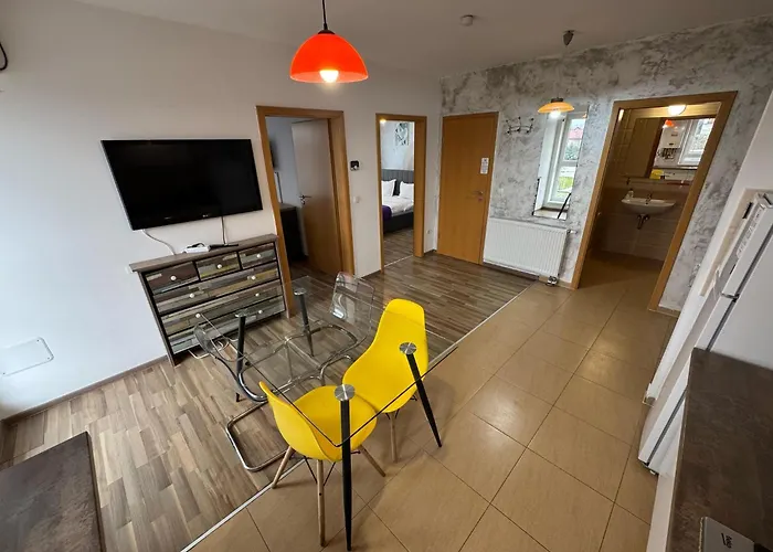 Luxury Apartments Near Coresi Mall By Glam