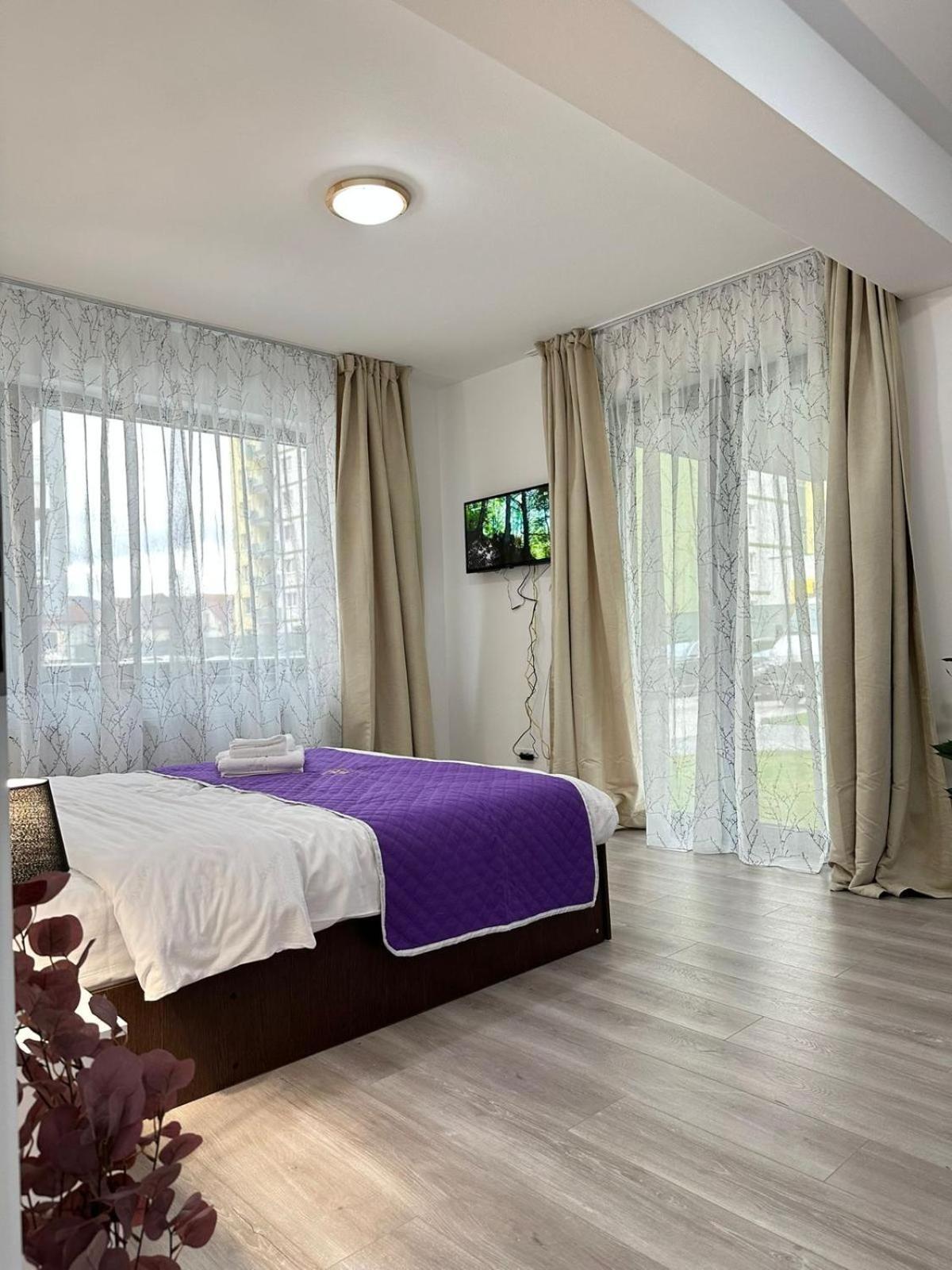 Luxury Near Coresi Mall By Glam
