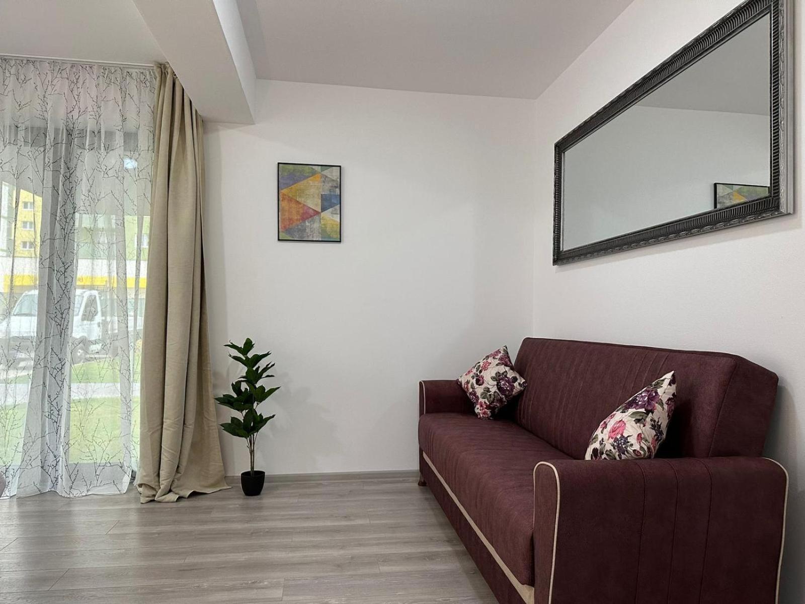Luxury Near Coresi Mall By Glam Braşov