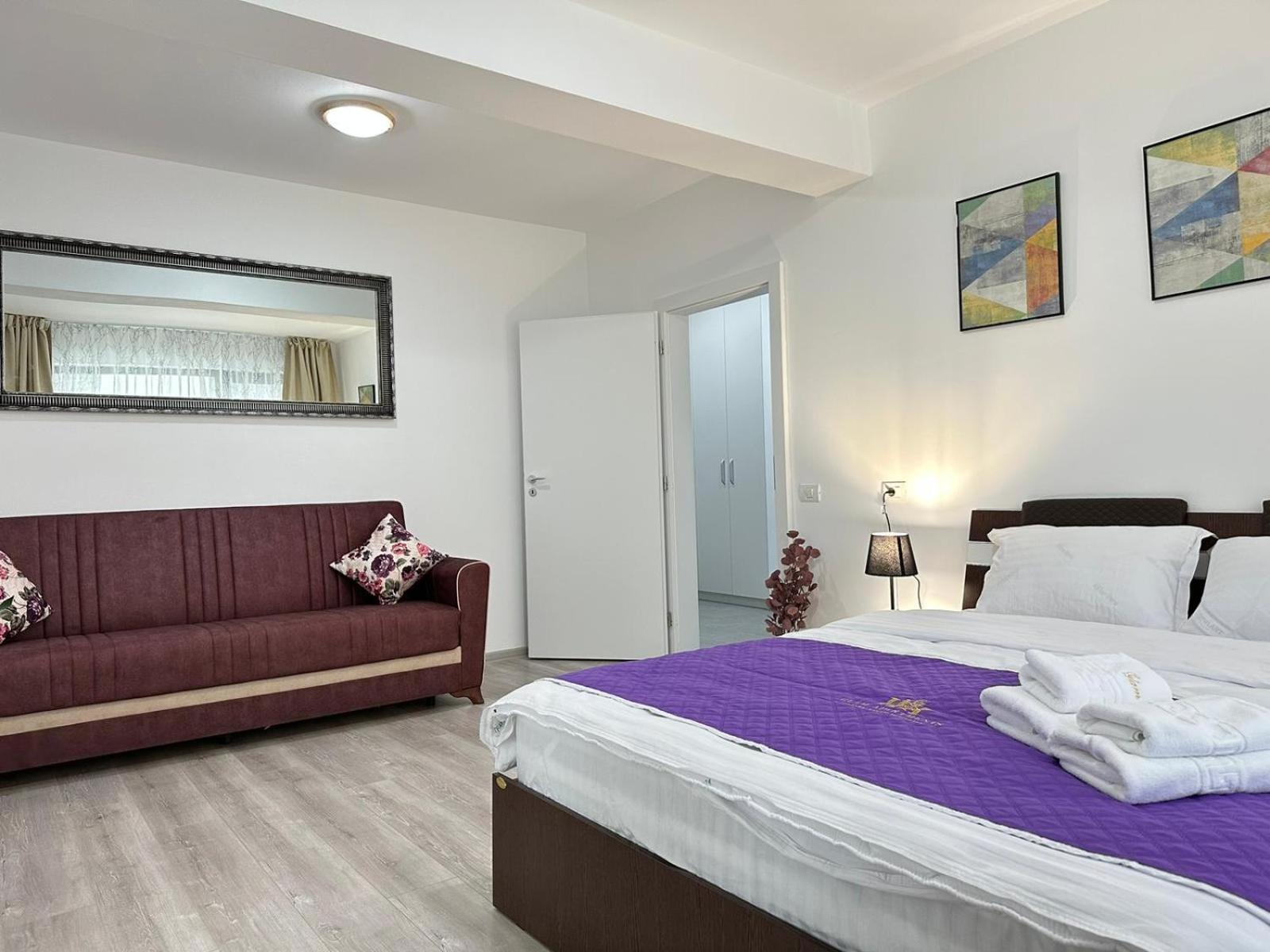 Luxury Near Coresi Mall By Glam * Braşov