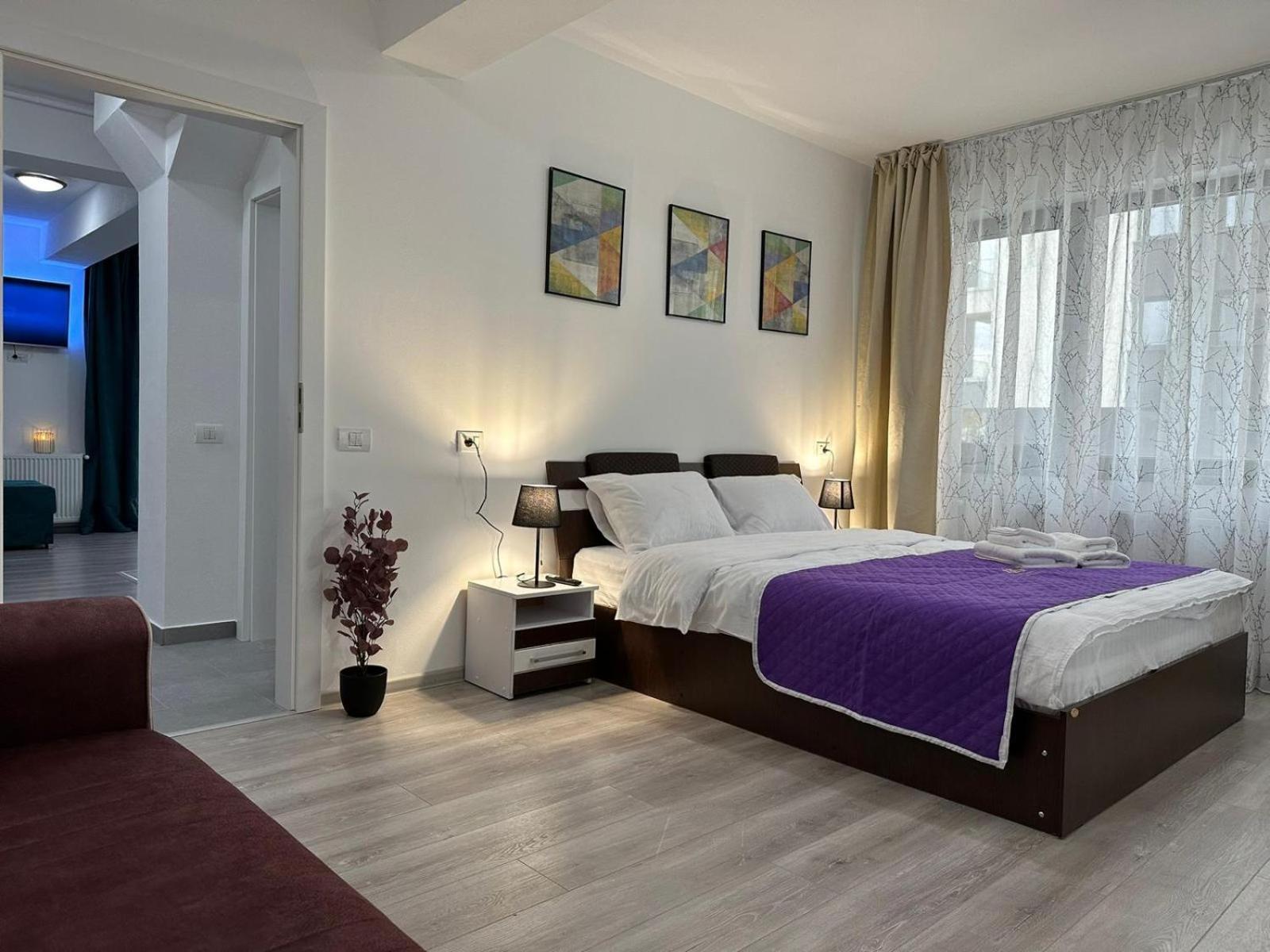 Luxury Near Coresi Mall By Glam Braşov