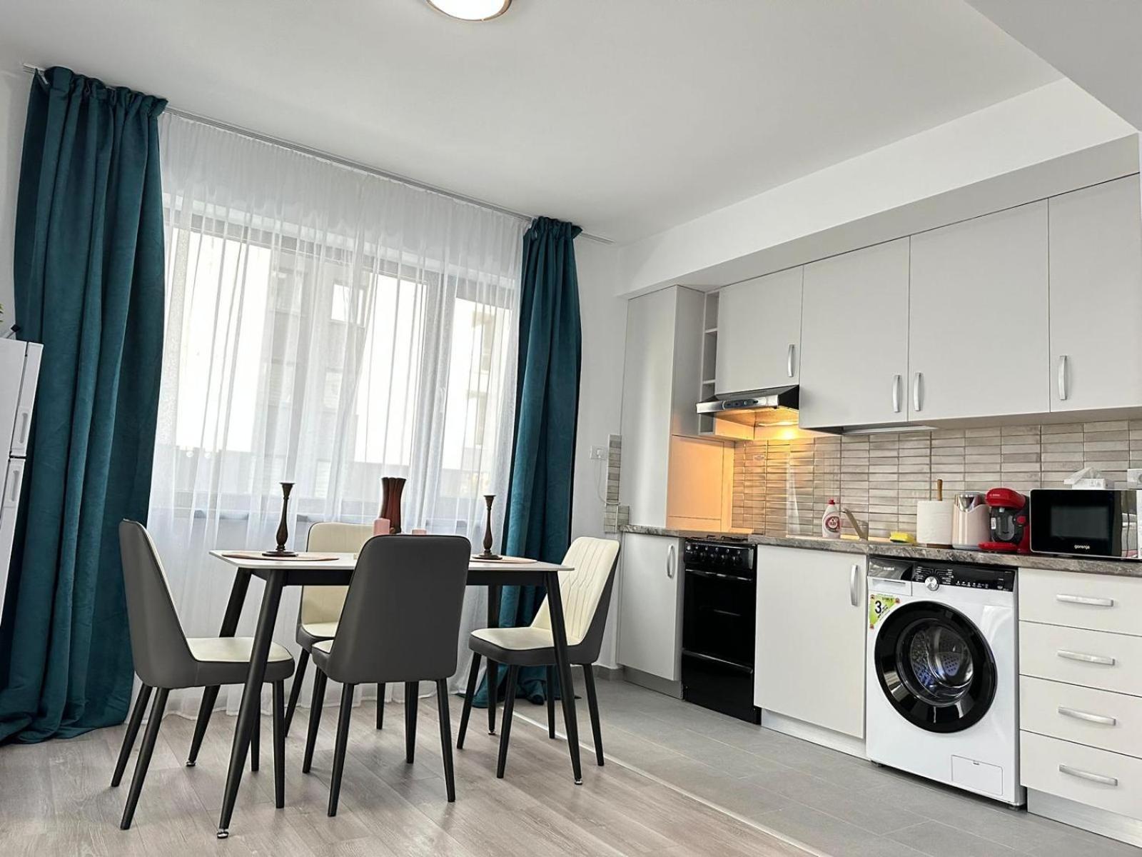 公寓 Luxury Near Coresi Mall By Glam *