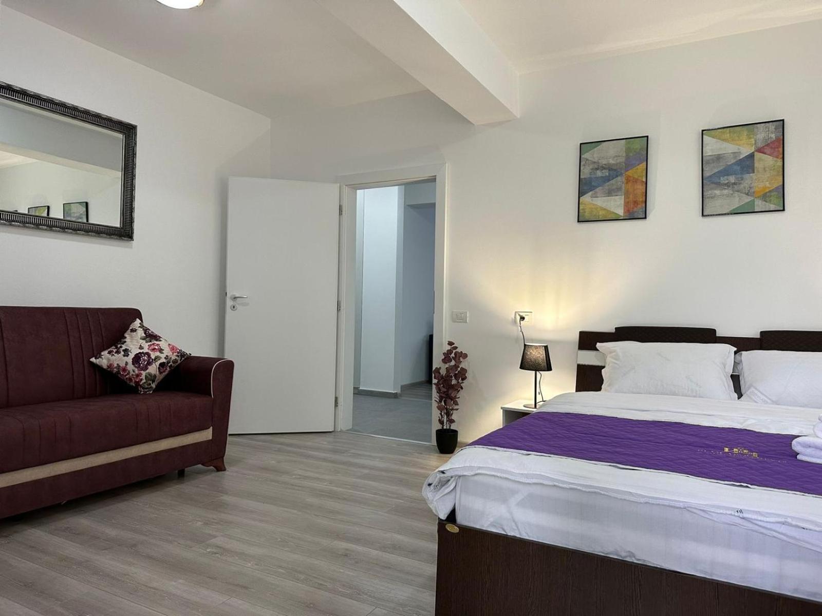 Luxury Near Coresi Mall By Glam