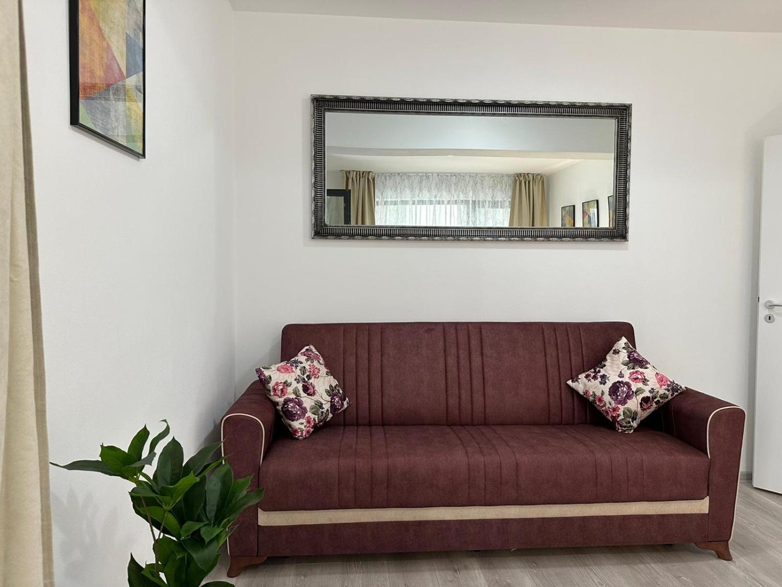 Luxury Near Coresi Mall By Glam * Braşov