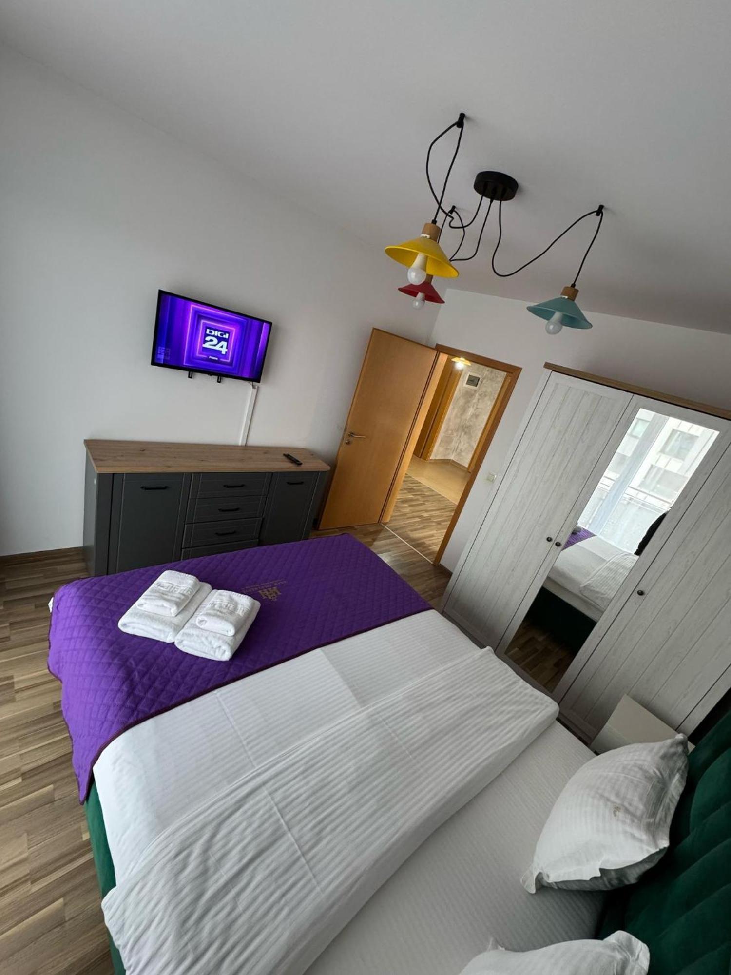 Luxury Near Coresi Mall By Glam Apartment Brasov