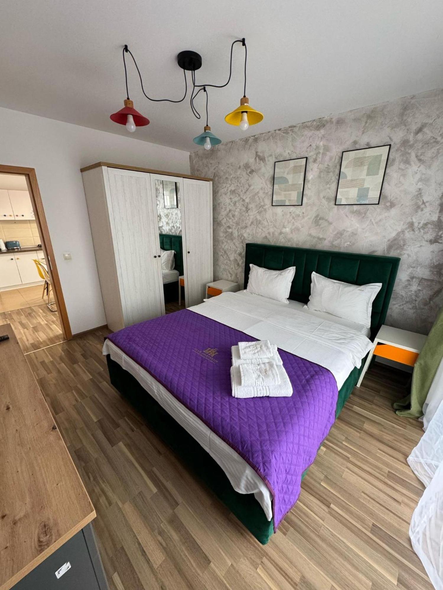 Luxury Near Coresi Mall By Glam Apartment Brasov