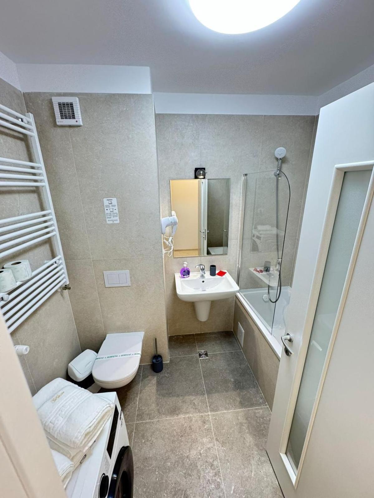 Luxury Near Coresi Mall By Glam *